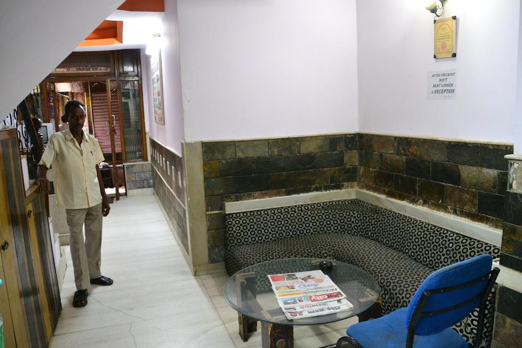 Yes Please Guest House Neu-Delhi Exterior foto