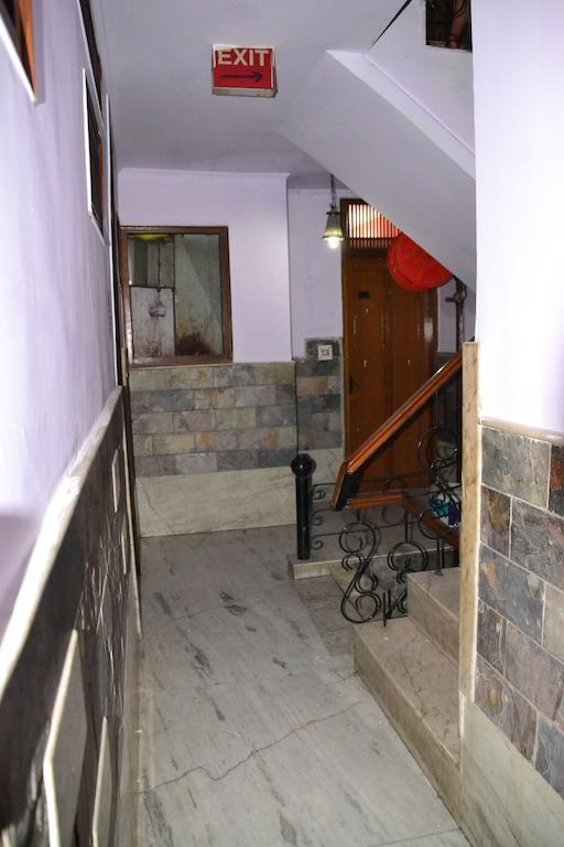 Yes Please Guest House Neu-Delhi Exterior foto