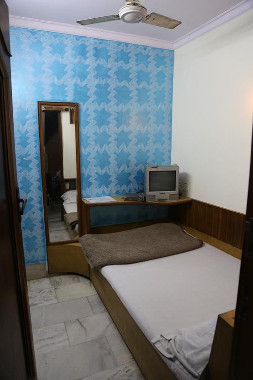 Yes Please Guest House Neu-Delhi Exterior foto